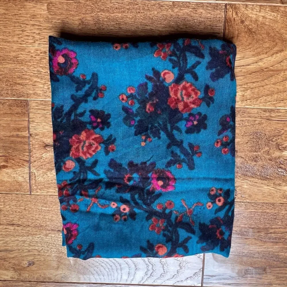 N/A teal floral